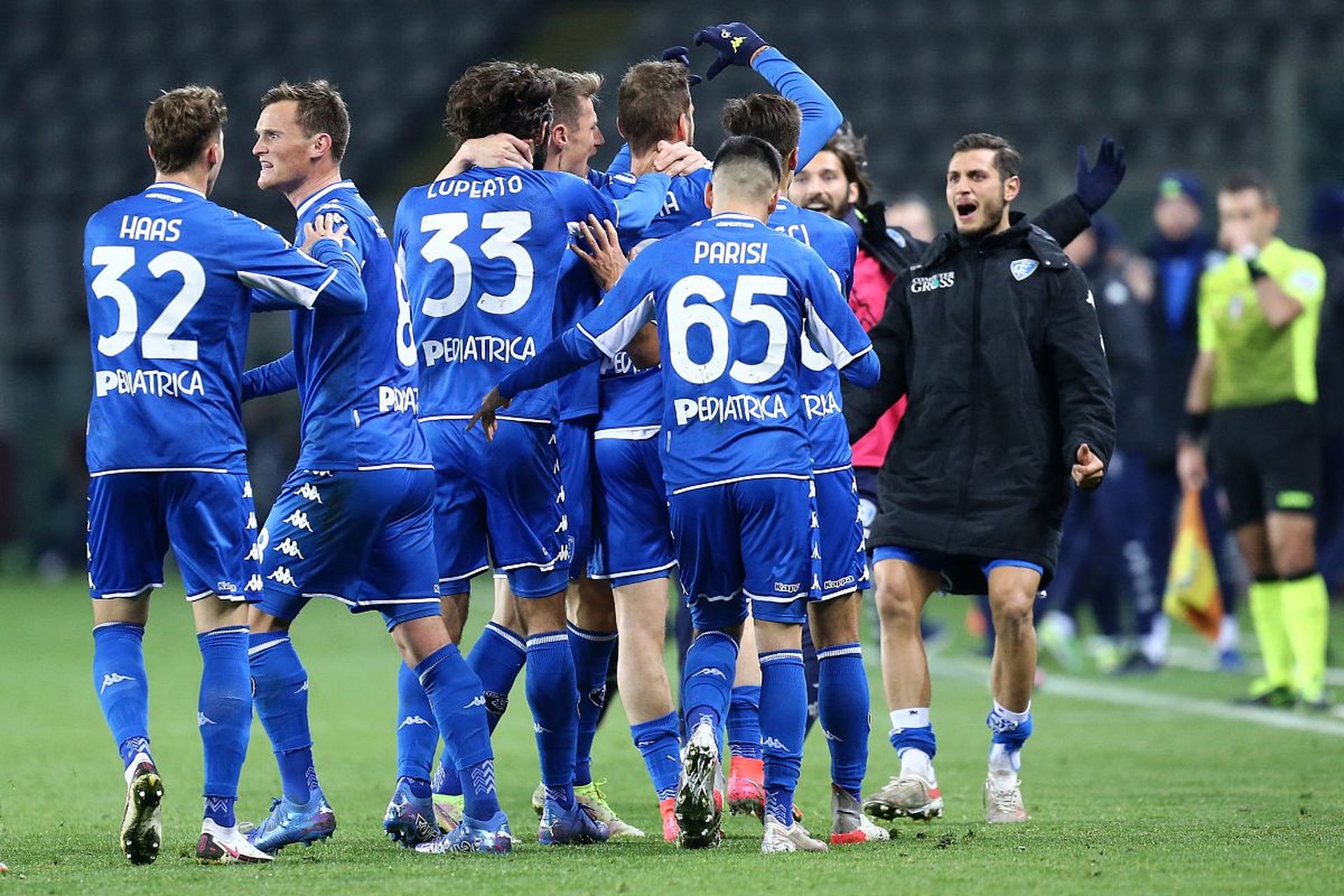 取了强硬的 取了强硬的